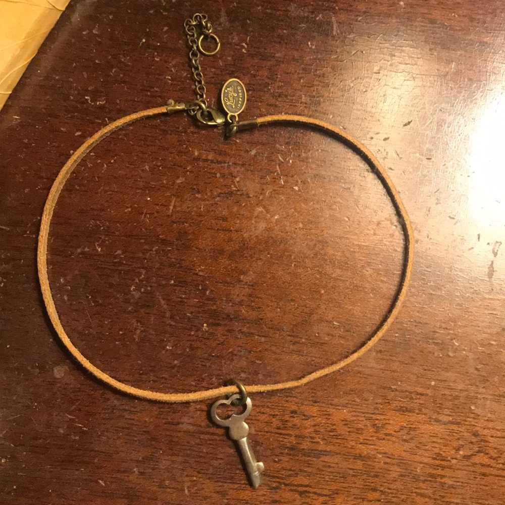 Lucy’s Inspired leather choker key necklace